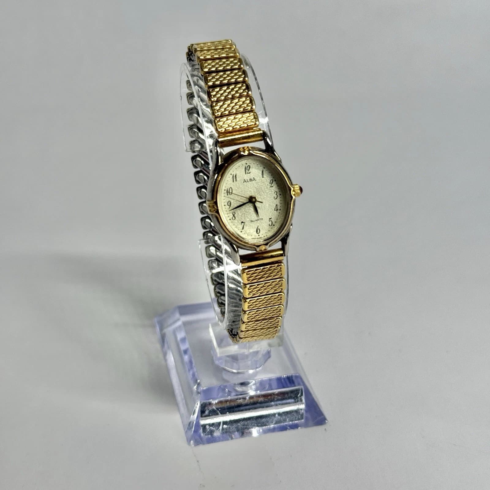 SEIKO Alba V401-5910 Quartz Analog Gold Tone Women Vintage Watch W647 *WORKING