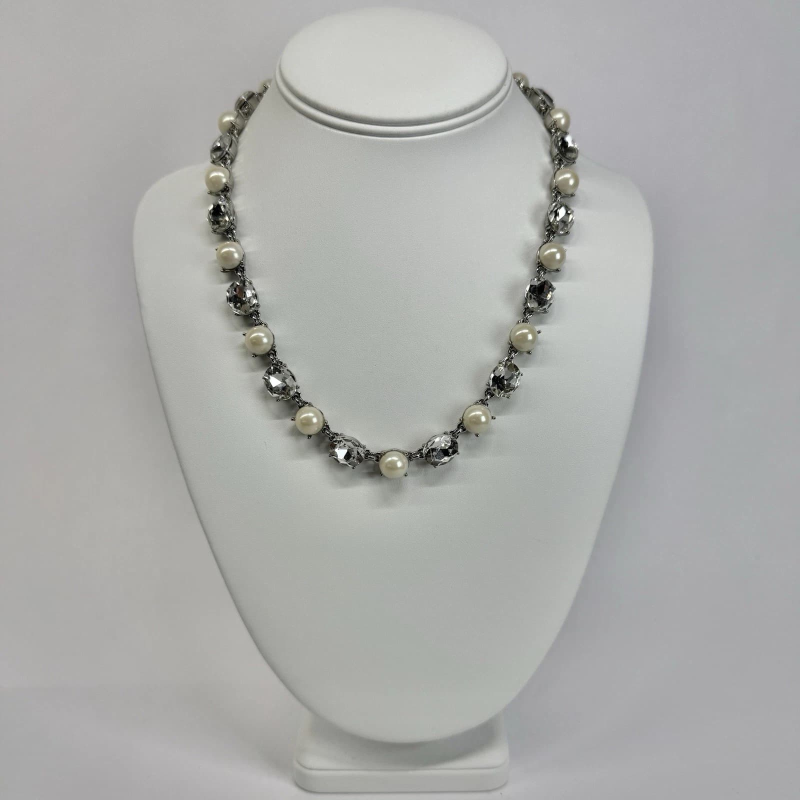 CHARTER CLUB Faux Pearls Faceted Crystals Vintage Necklace Jewelry N508