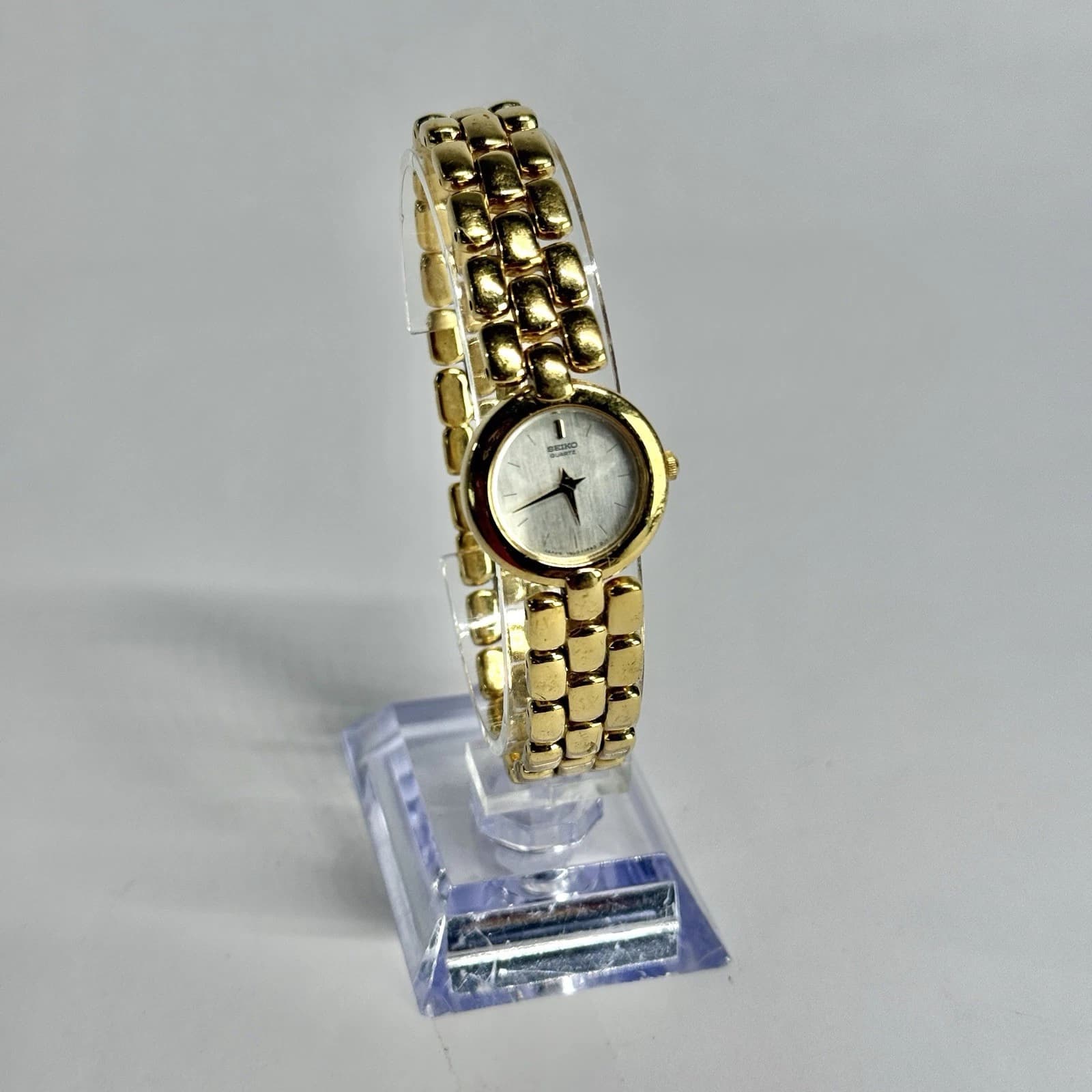 SEIKO 1N00-0D79 Quartz Analog Gold Tone Women Vintage Watch W649 *WORKING
