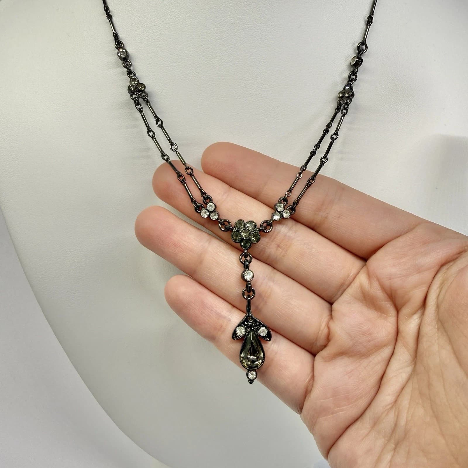 BEN-AMUN Floral Rhinestone Drops Gunmetal Tone Vintage Necklace Jewelry N730