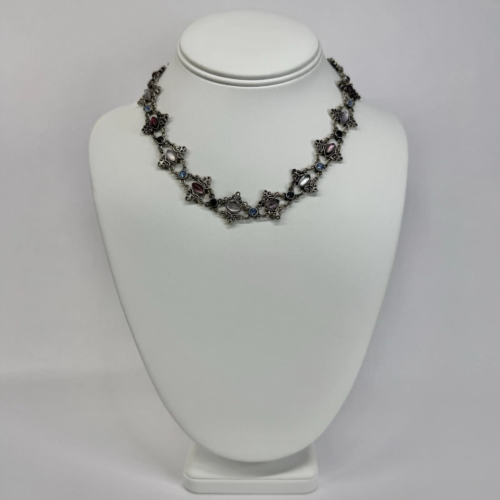 WORTHINGTON Victorian Marquise Filigree Vintage Necklace Jewelry N504