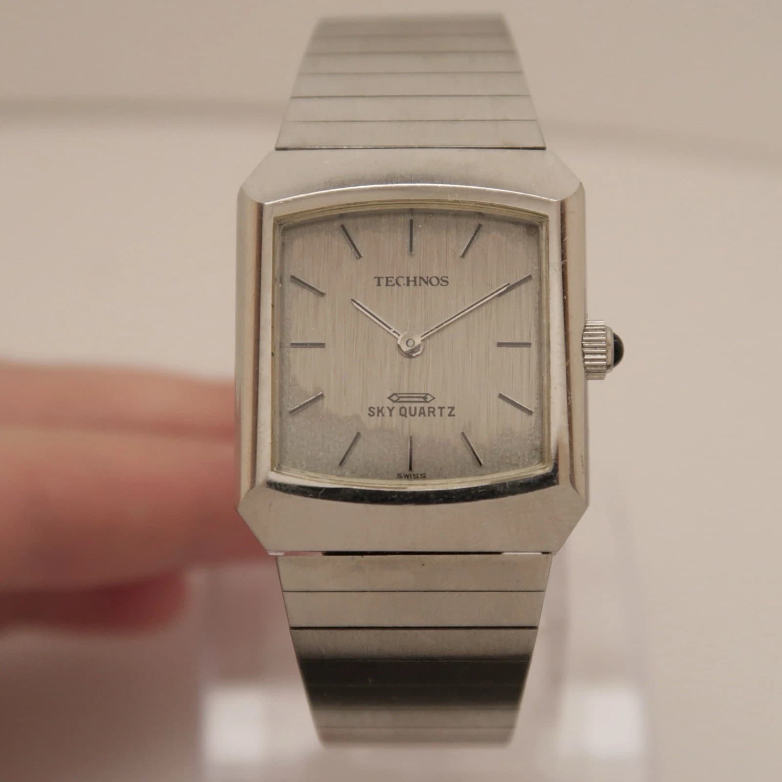 TECHNOS 1113020 Silver Tone Analog Quartz Men Vintage Watch W217 *WORKING