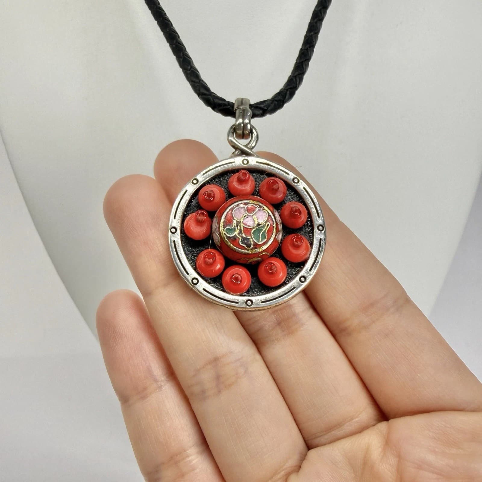 BRIGHTON Pagoda Cloisonné Pendant Silver Tone Vintage Necklace Jewelry N570
