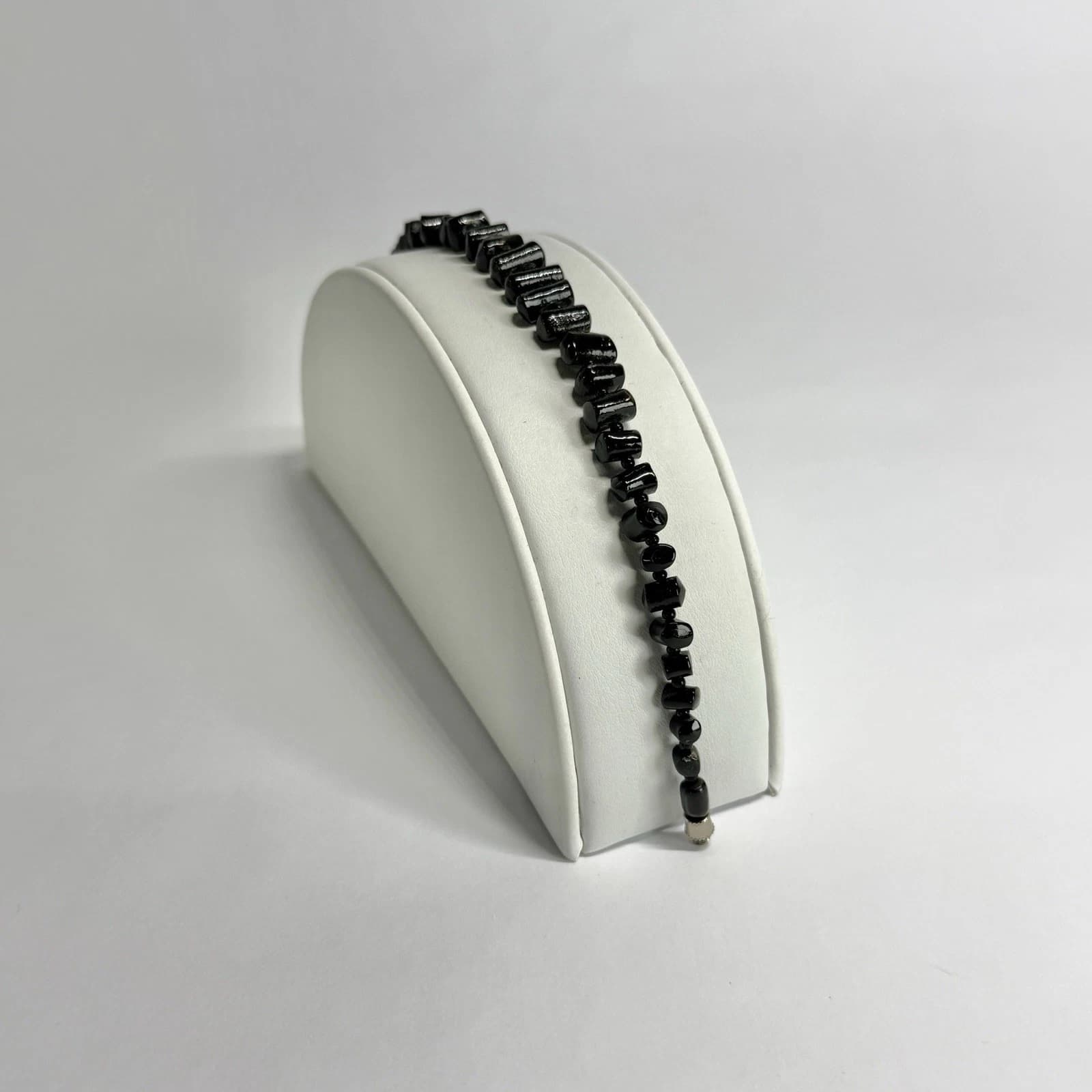 Elegant Black Coral Beads Silver Tone Vintage Bracelet Jewelry Br255
