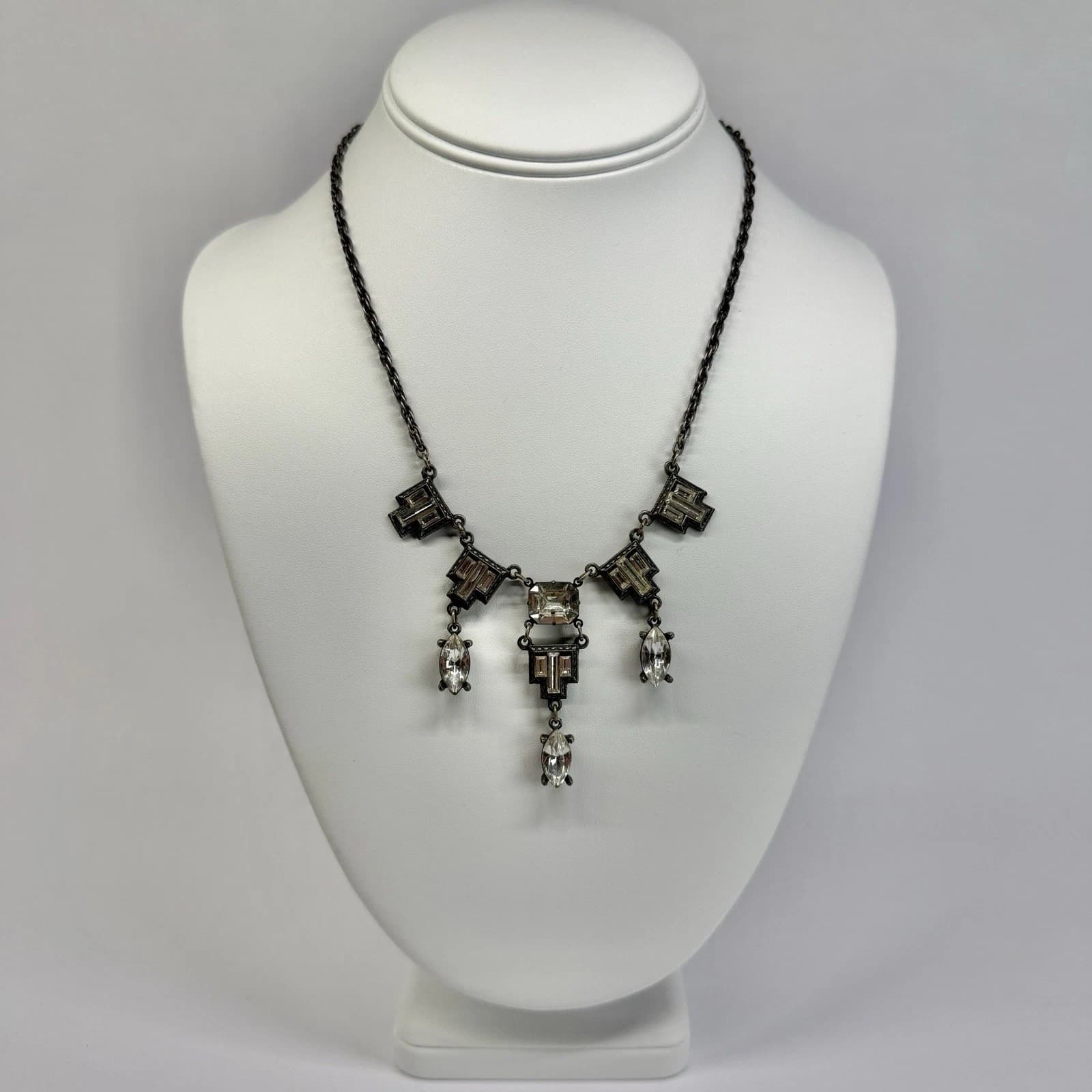 Elegant Geometric Crystals Art Deco Silver Tone Vintage Necklace Jewelry N737
