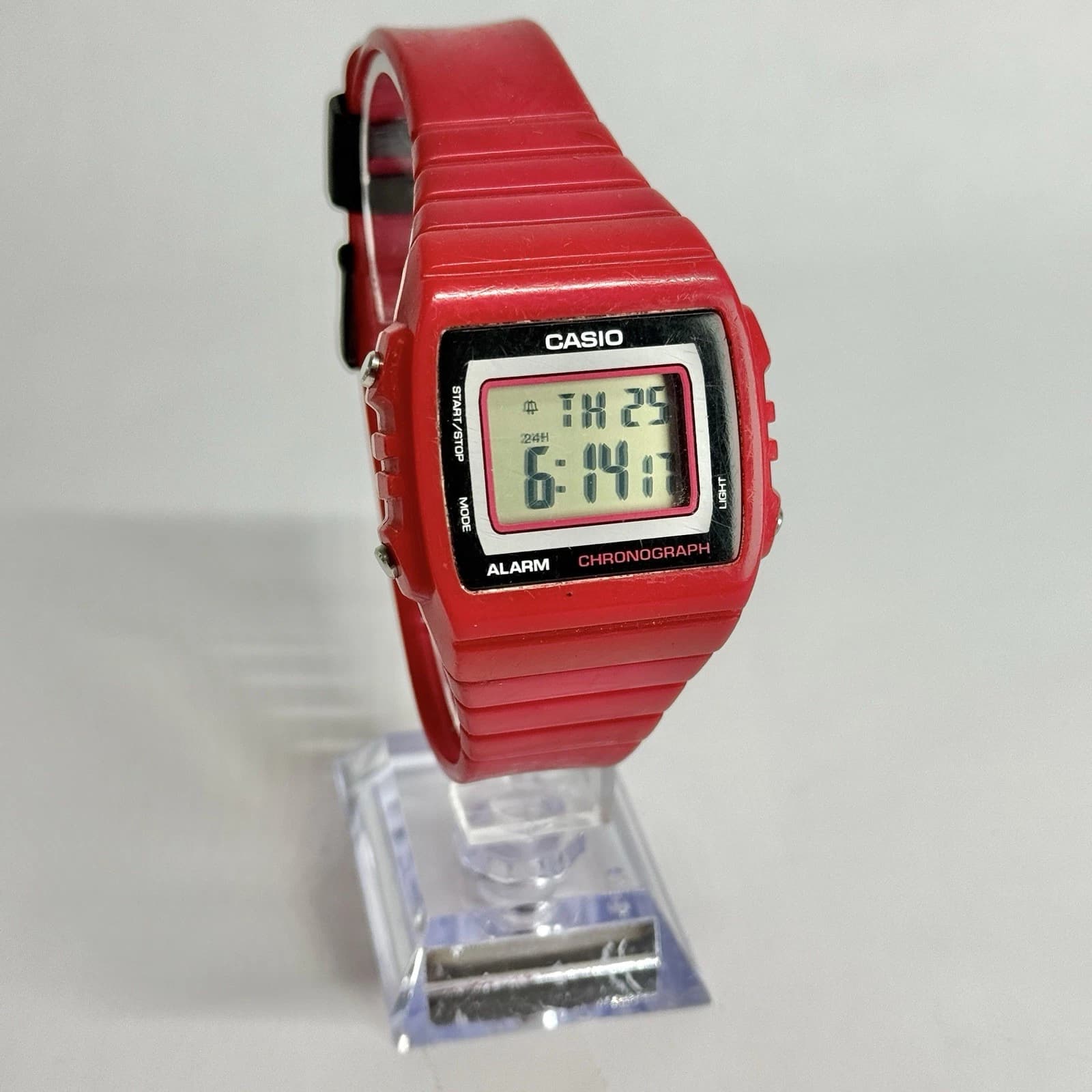 CASIO W215H Alarm Chrono Digital Quartz Unisex Vintage Watch W472 *WORKING