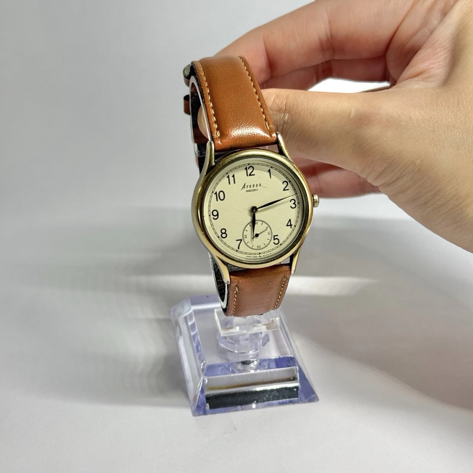SEIKO Avenue 2G28-6140 Analog Quartz Gold Tone Women Vintage Watch W688 *WORKING