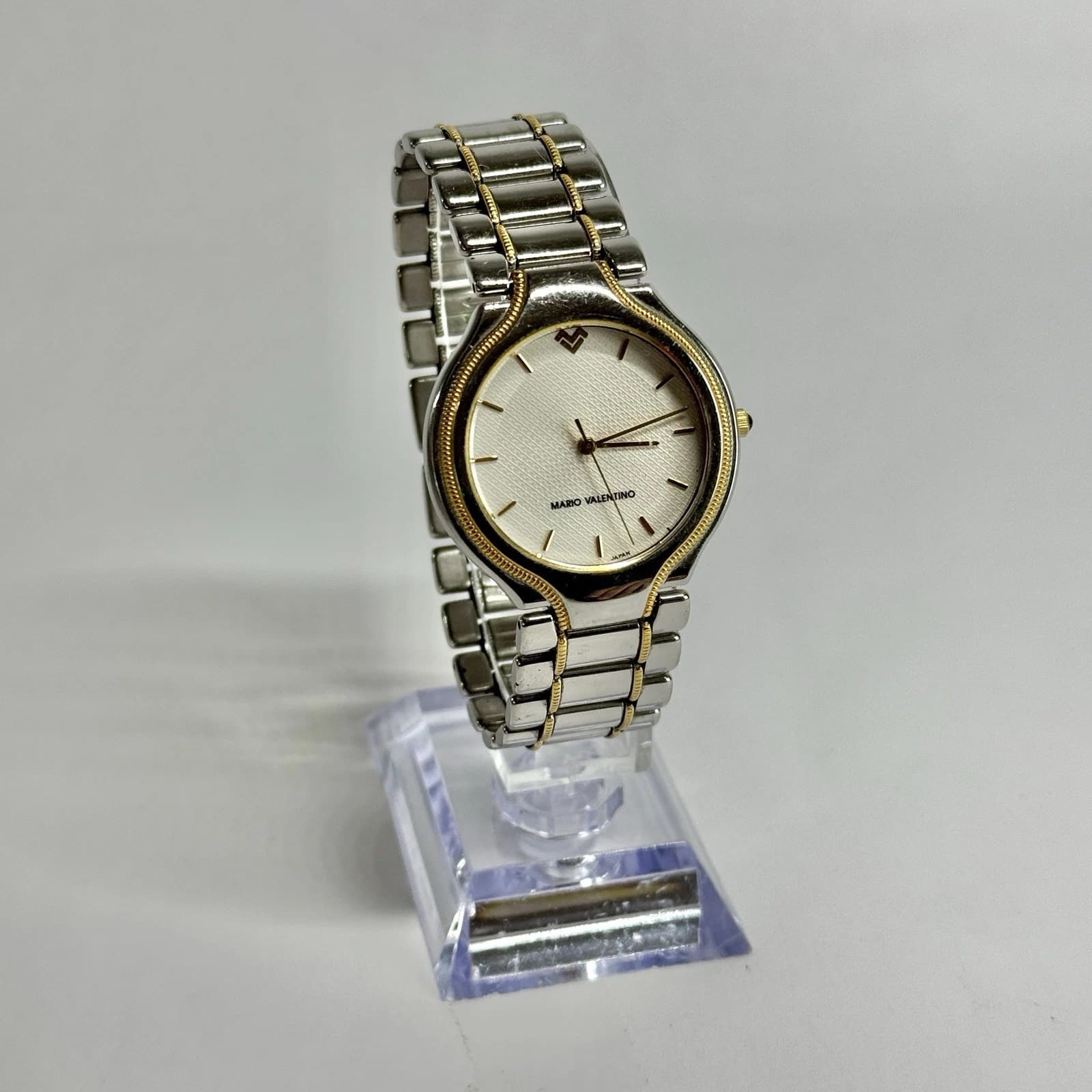 MARIO VALENTINO MV-021 Analog Quartz Silver Tone Vintage Watch W584 *WORKING