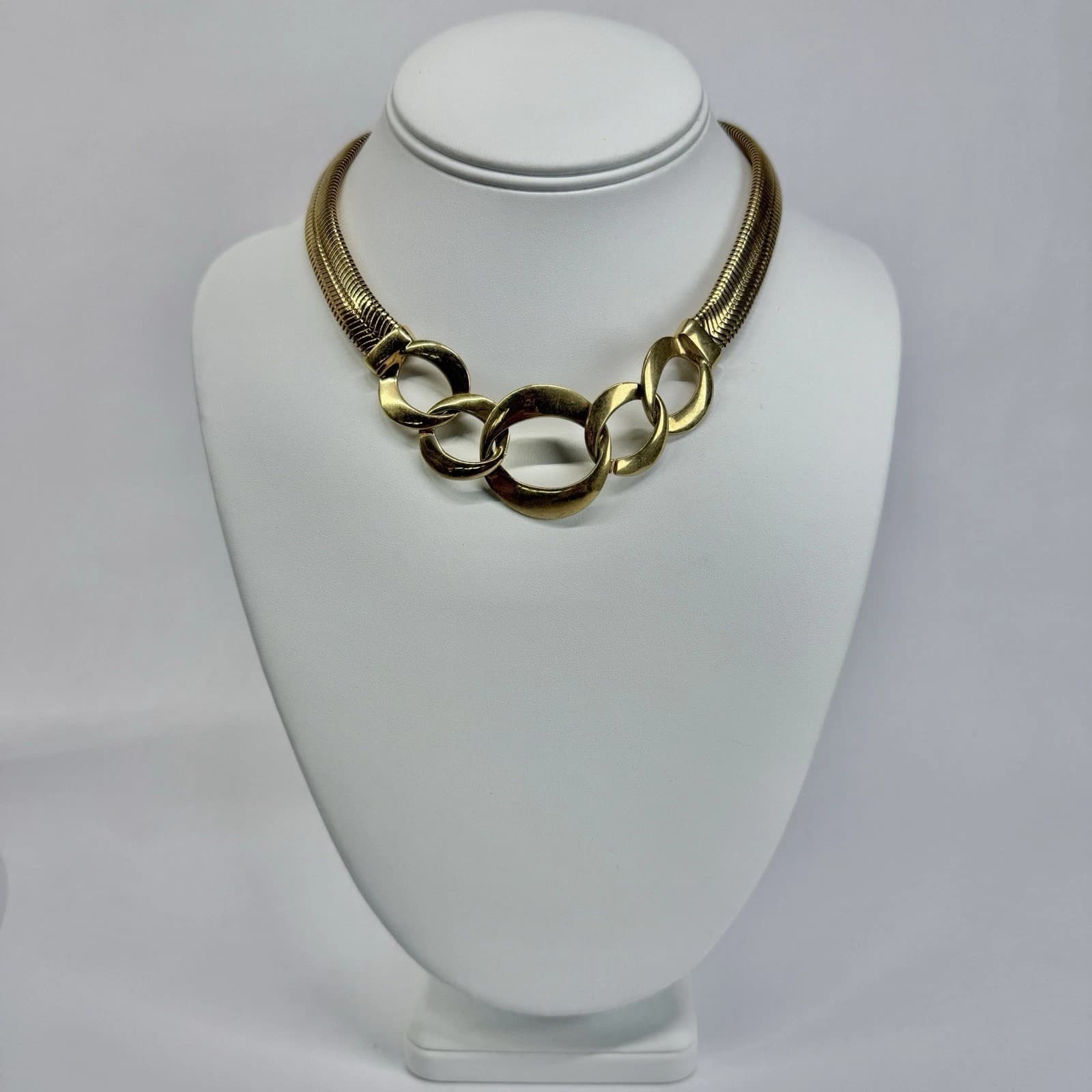 Elegant Textured Hoops Mesh Chain Choker Gold Tone Vintage Necklace Jewelry N470