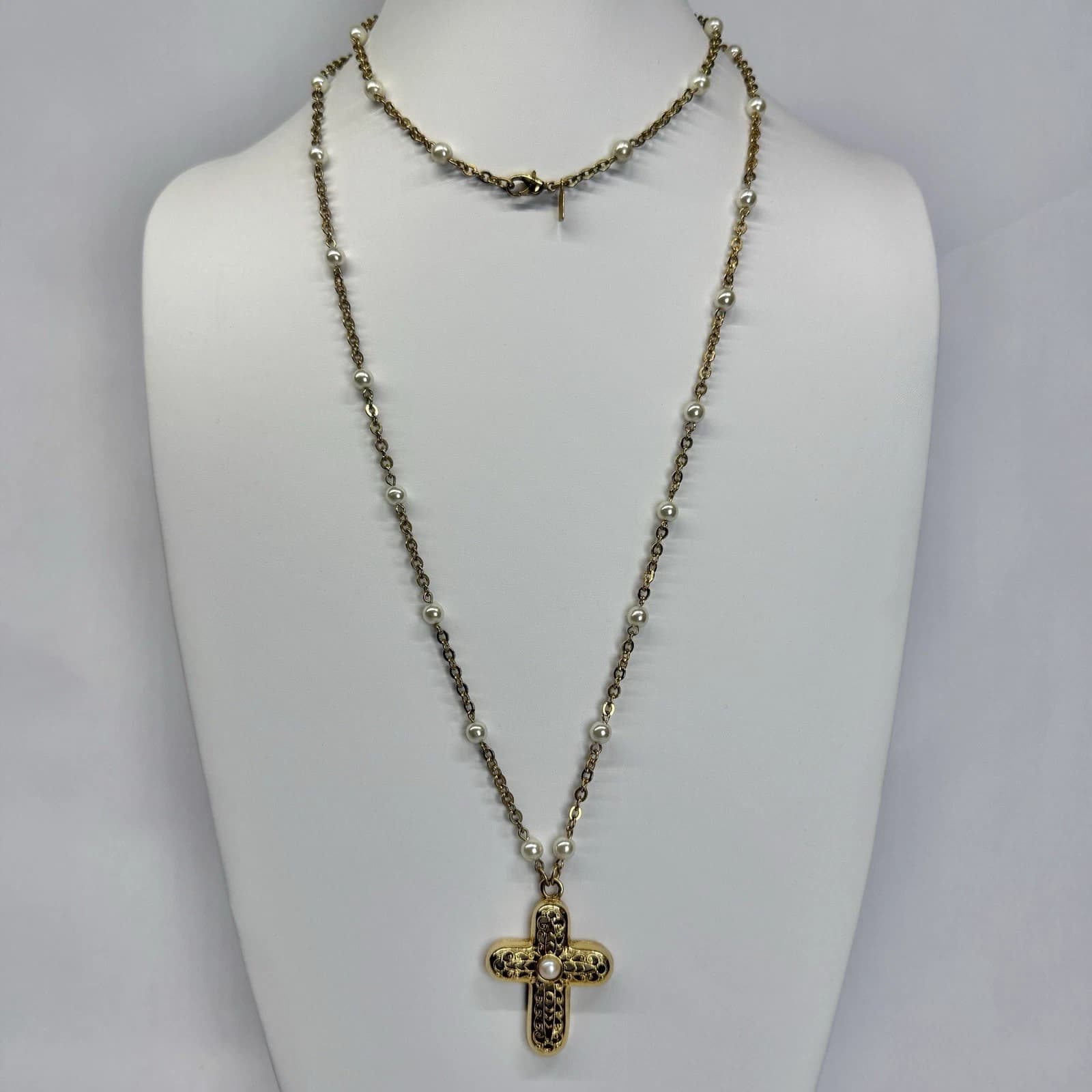 1928 Cross Pendant Faux Pearl Filigree Gold Tone Vintage Necklace Jewelry N293