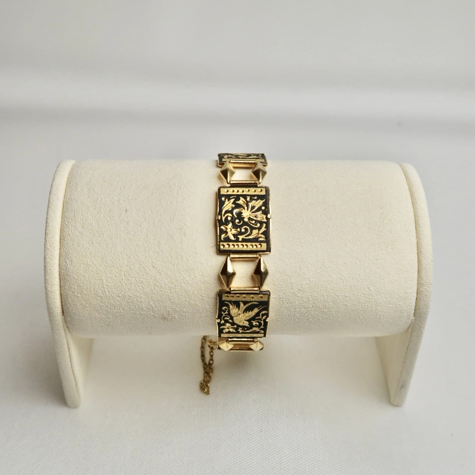 Damascene Spain Etched Floral Link Gold Tone Vintage Bracelet Jewelry Br128