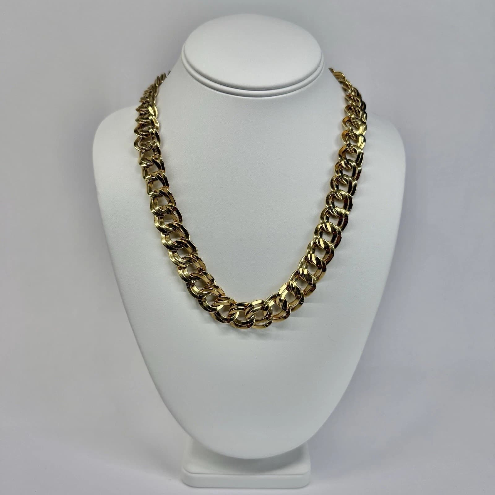 Elegant Chunky Cuban Link Chain Gold Tone Vintage Necklace Jewelry N373