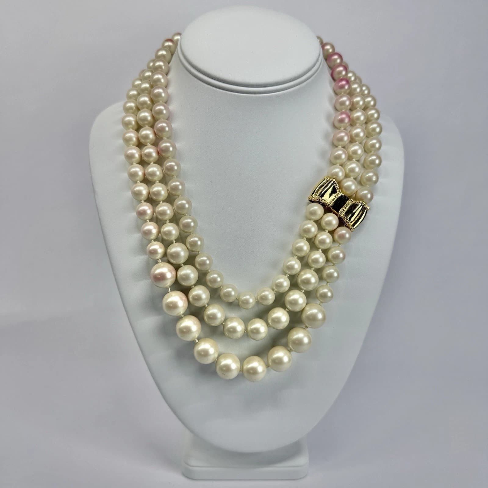 KATE SPADE 3-Strand ‘Moon River Bow’ Faux Pearl Vintage Necklace Jewelry N427