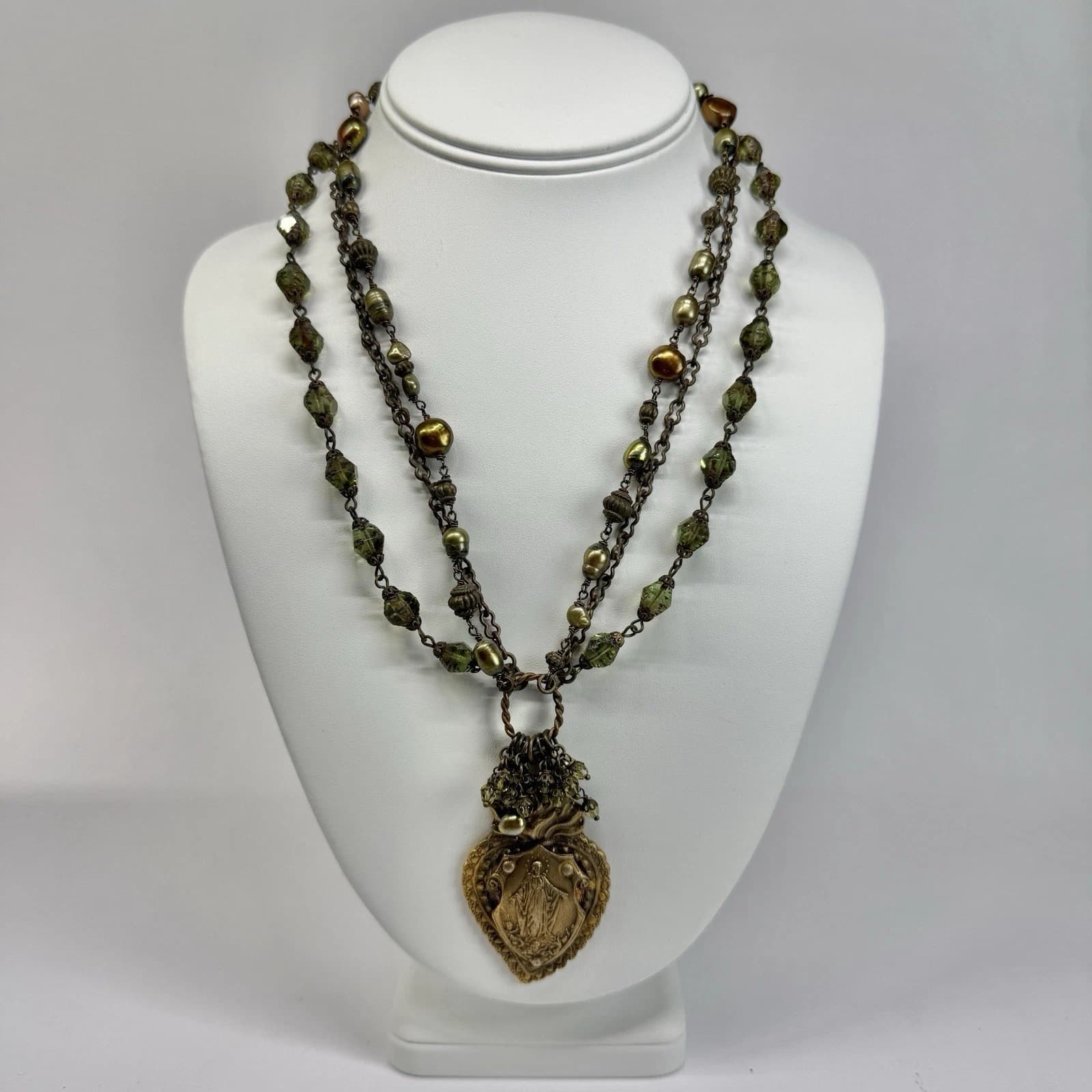 Our Lady of Lourdes Religious Freshwater Pearls Vintage Necklace Jewelry N379