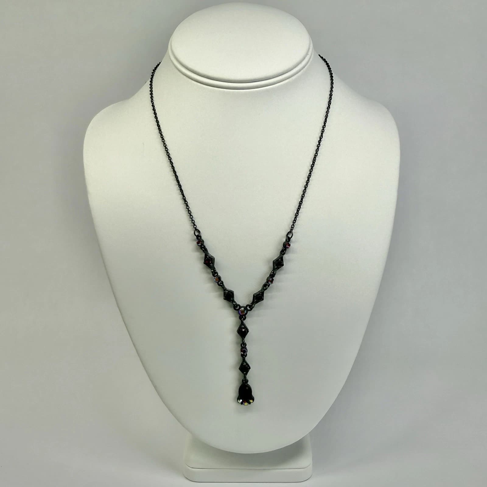 1928 Floral Faceted Crystal Art Deco Dainty Silver Tone Vintage Necklace N687