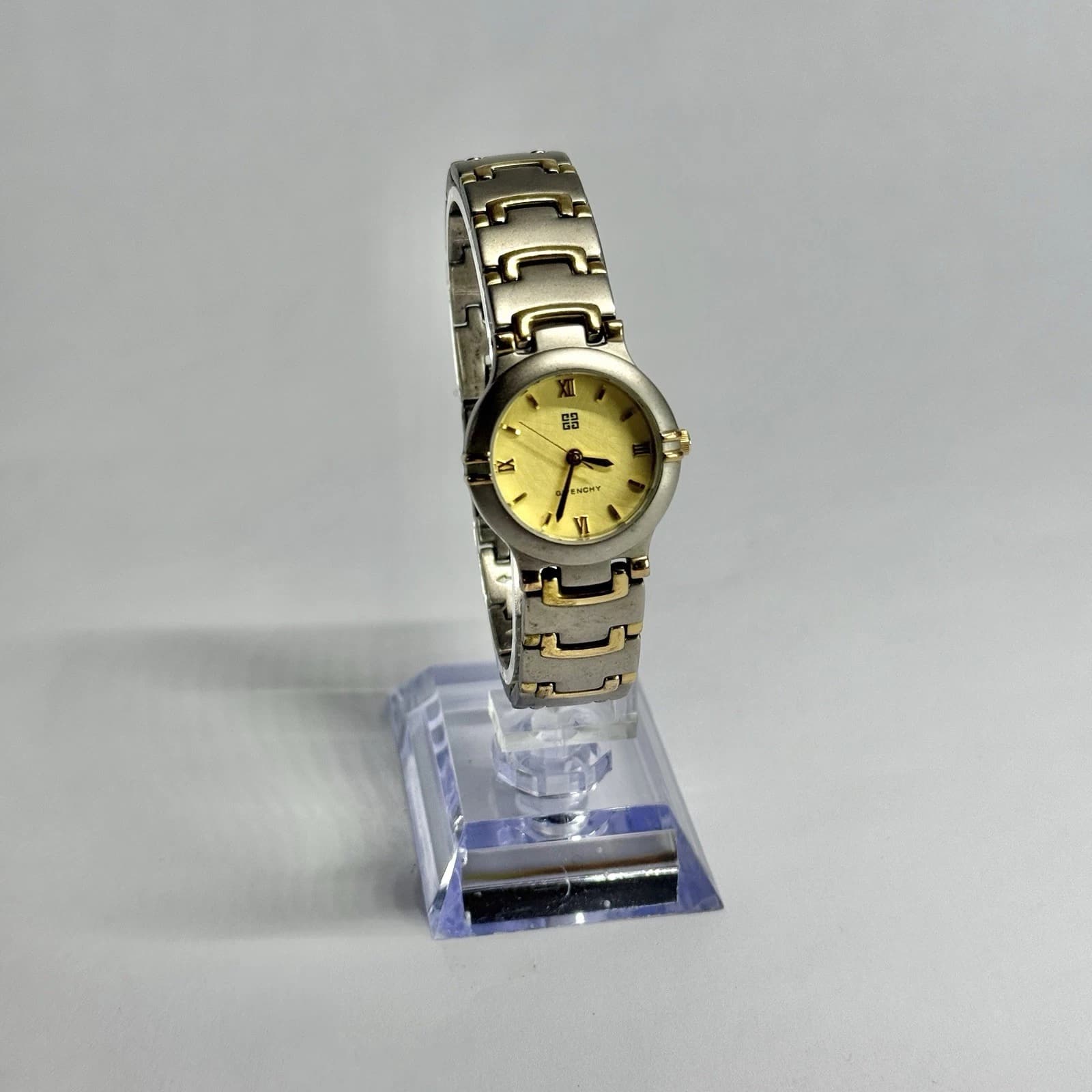 GIVENCHY HR.08.XVIII Analog Quartz Silver Tone Women Vintage Watch W722 *WORKING