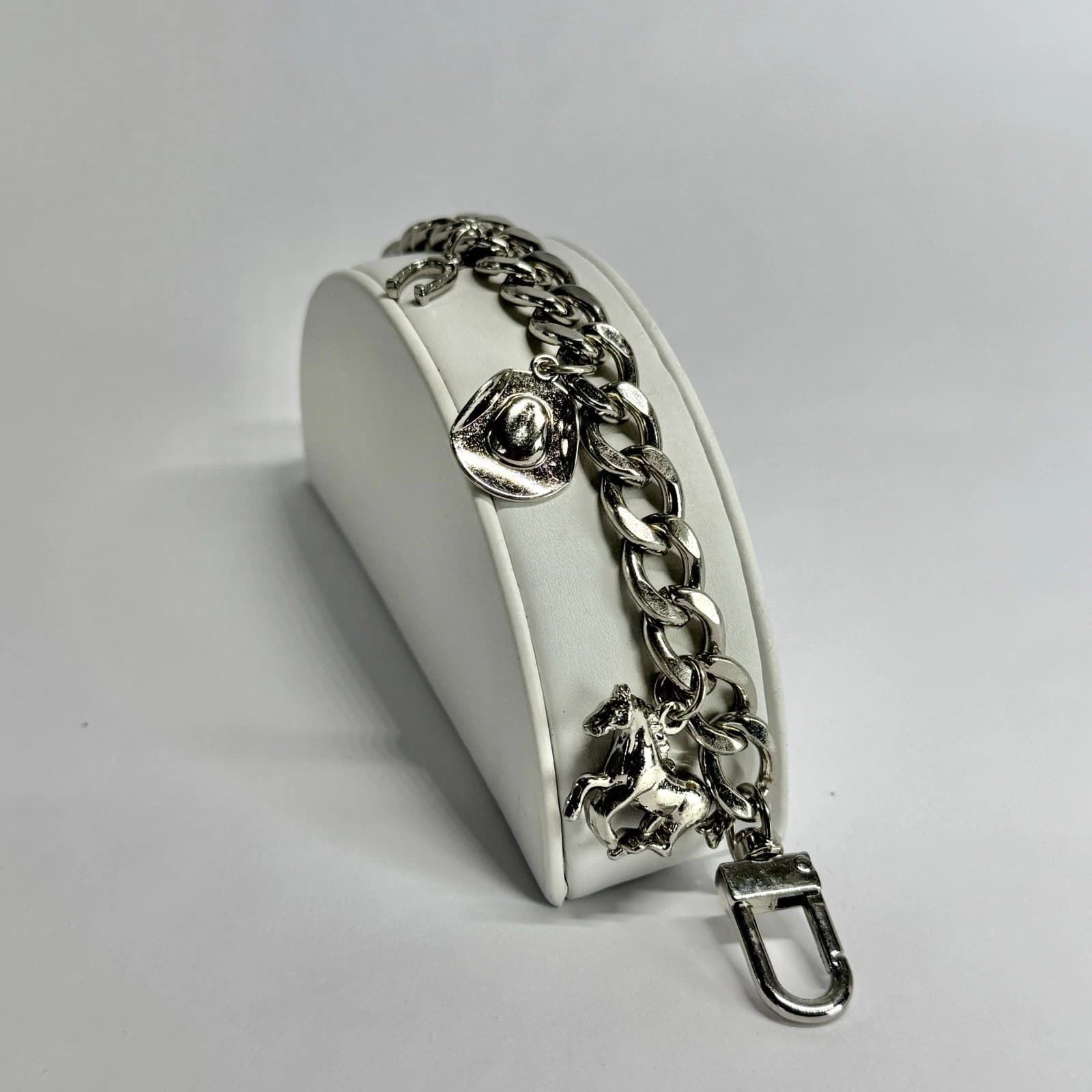 Western Cowboy Horse Charms Silver Tone Vintage Bracelet Jewelry Br277