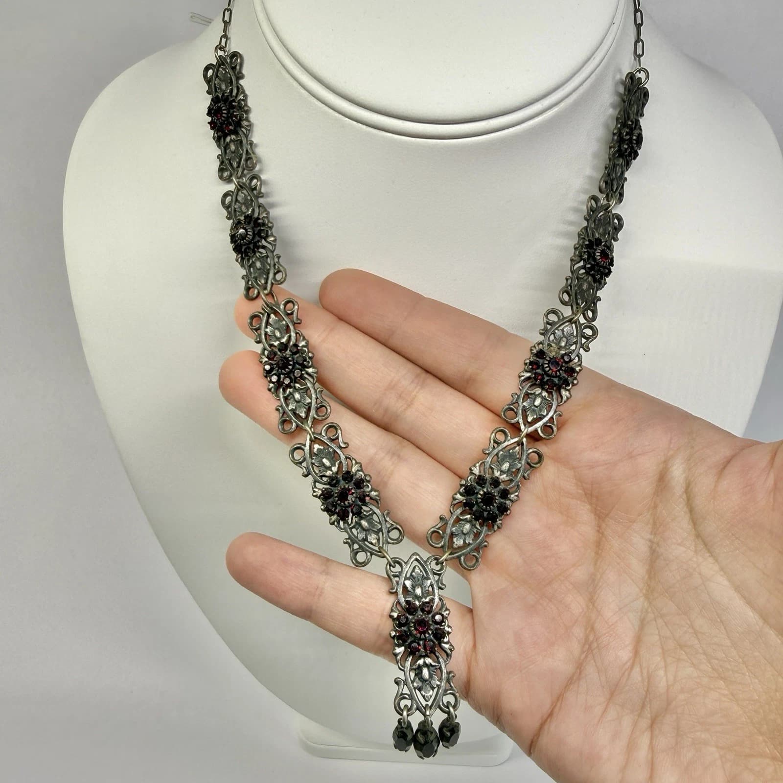Elegant Floral Faceted Crystals Y-Drop Silver Tone Vintage Necklace Jewelry N740