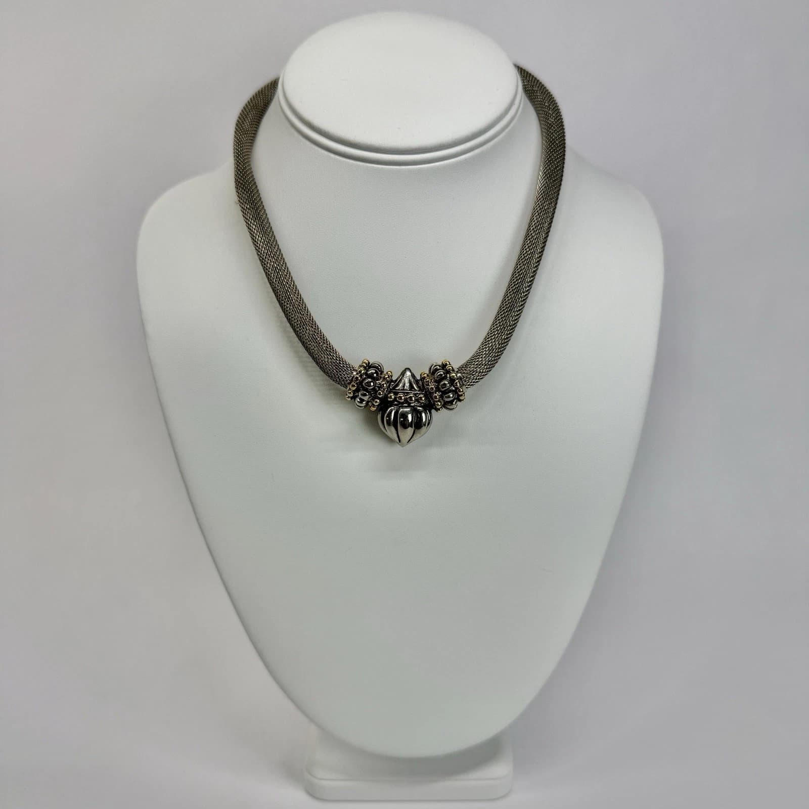 Elegant Ornate Heart Mesh Chain Silver Tone Vintage Necklace Jewelry N556