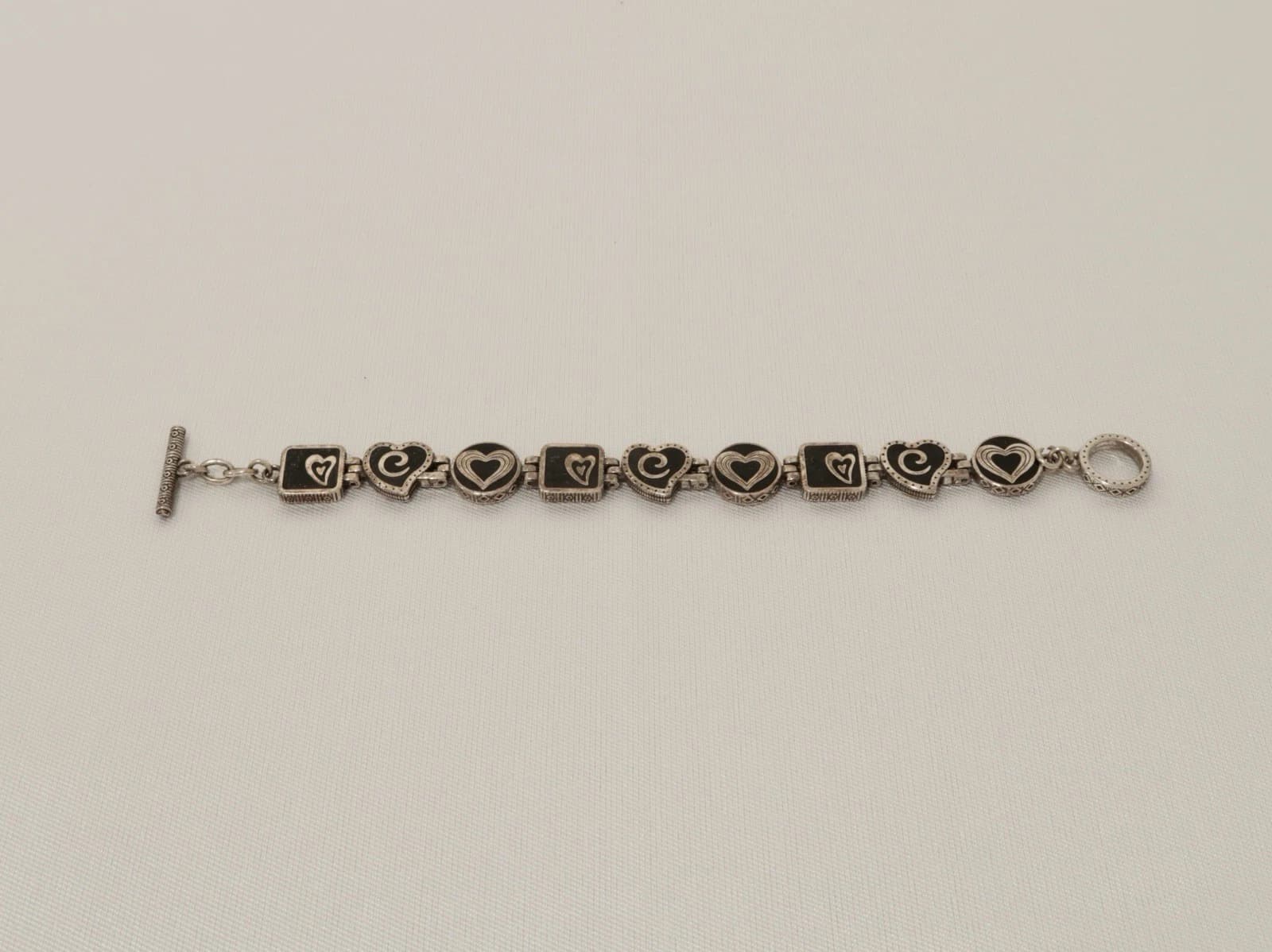 BRIGHTON Black Enamel Reversible Heart Chunky Vintage Bracelet Jewelry Br02