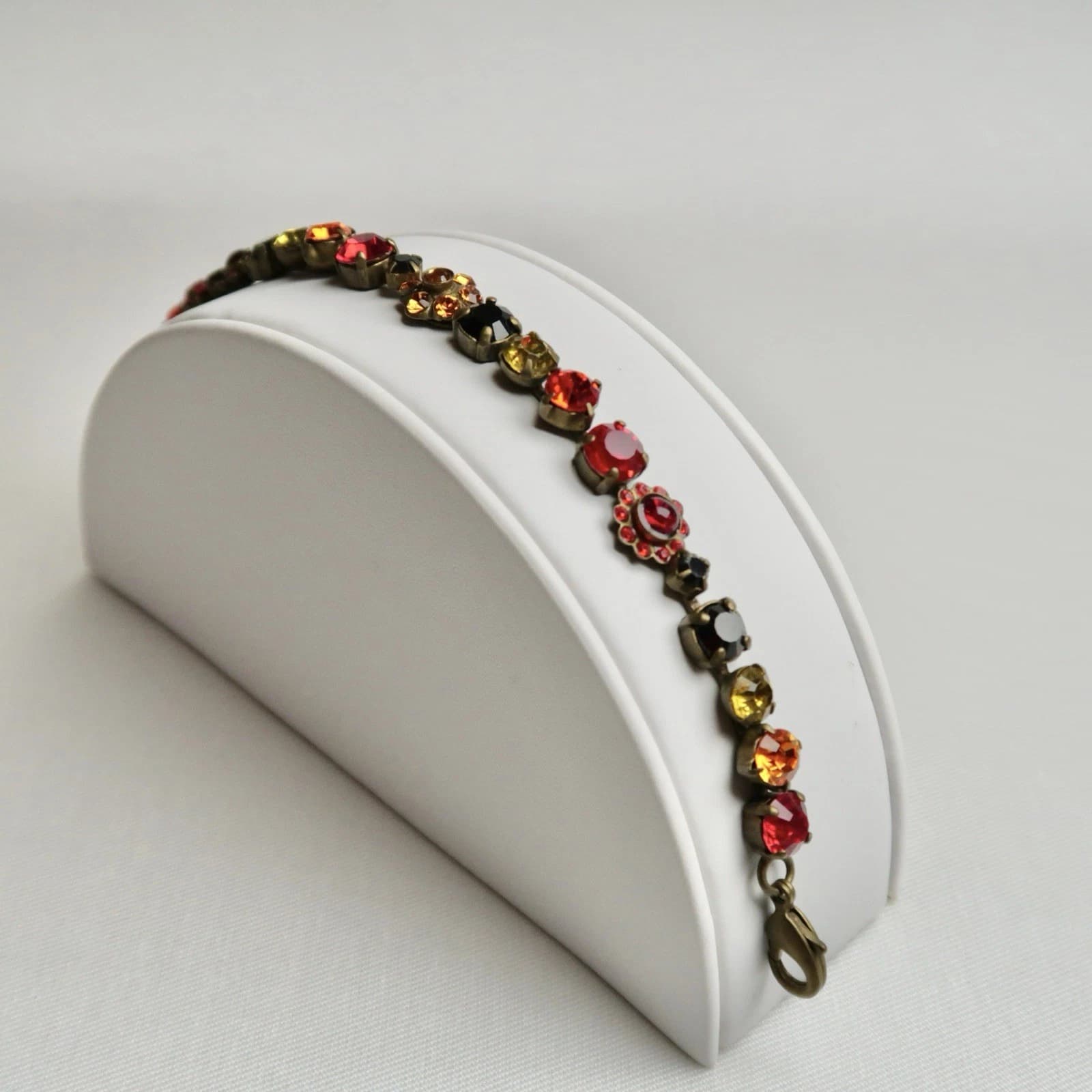SORRELLI Swarovski Crystal Red/Orange Floral Brass Vintage Bracelet Jewelry B44