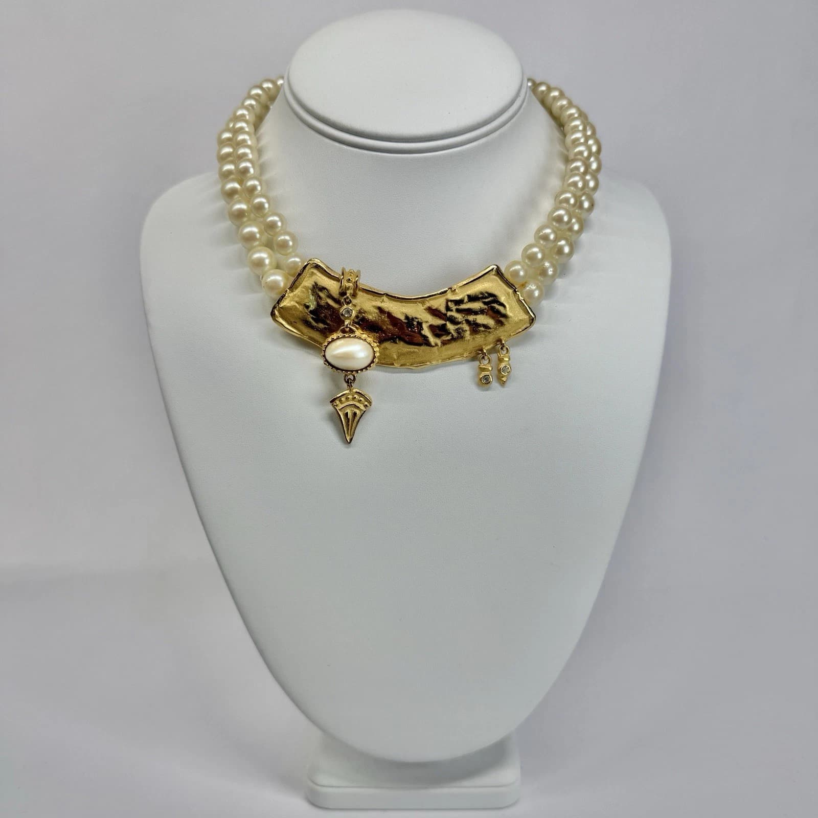 GIVENCHY Modernist Double Strand Faux Pearl Rare Vintage Necklace Jewelry N451