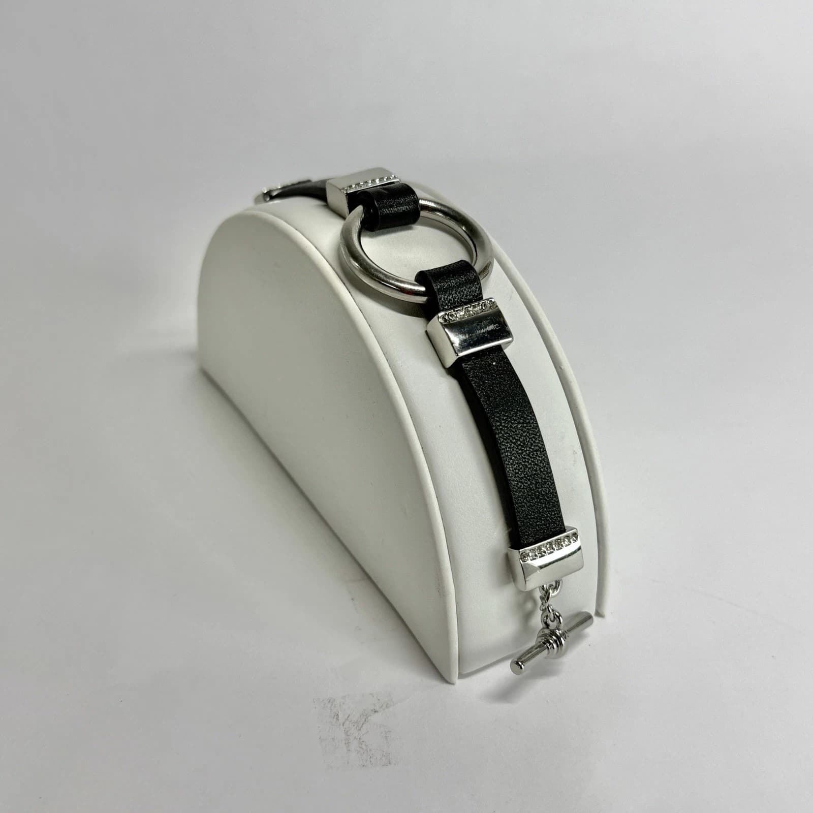 WHITE HOUSE Black Market Toggle Silver Tone Vintage Bracelet Jewelry Br192