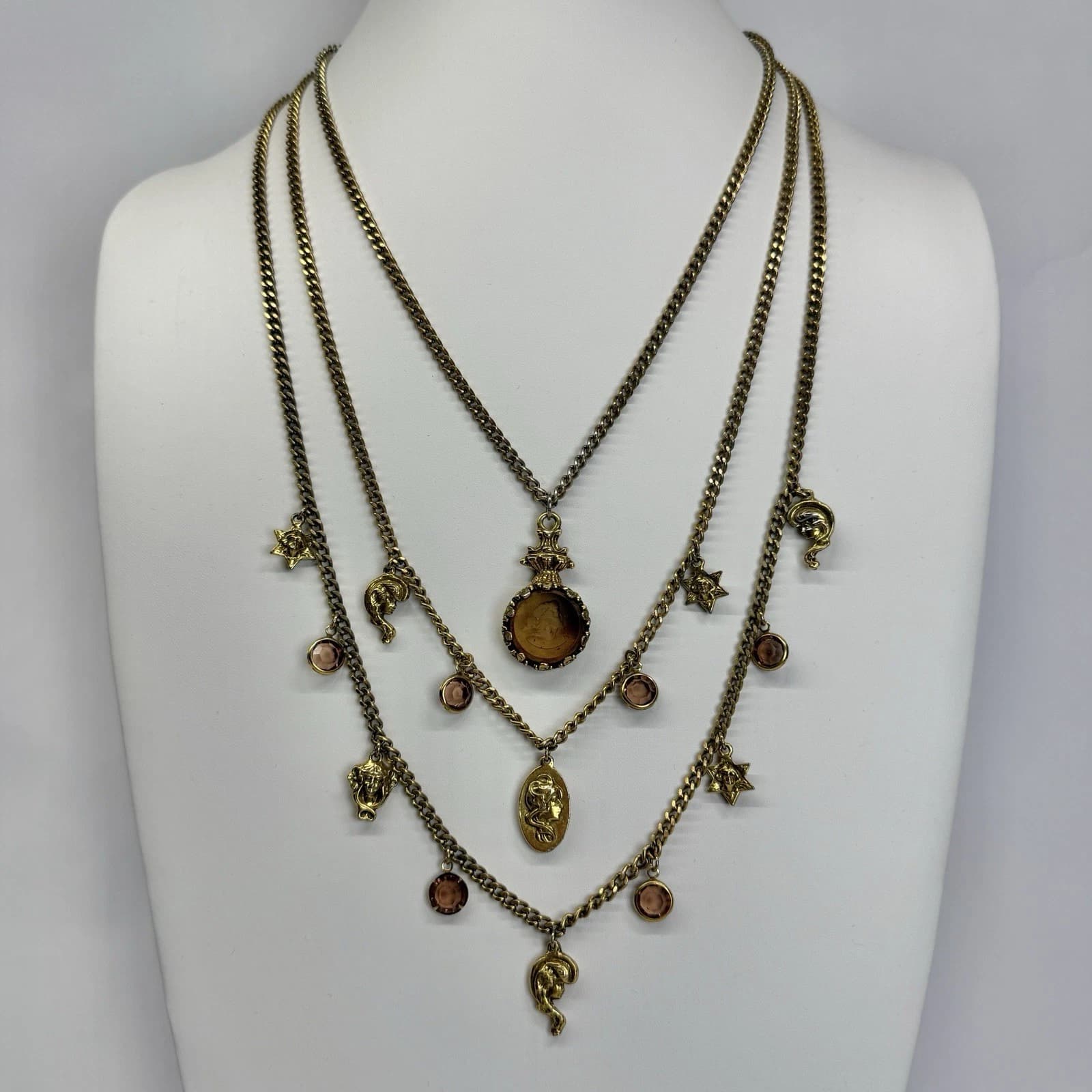GOLDETTE Unsigned Amber Glass Cameo Intaglio Vintage Necklace Jewelry N274