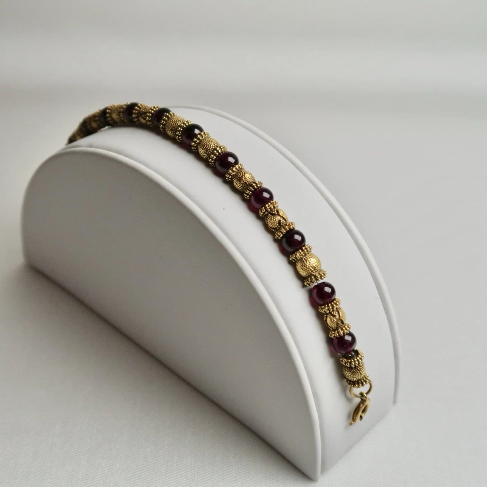 MMA Garnet & Granulated Beads Metropolitan Museum Vintage Bracelet Jewelry Br62