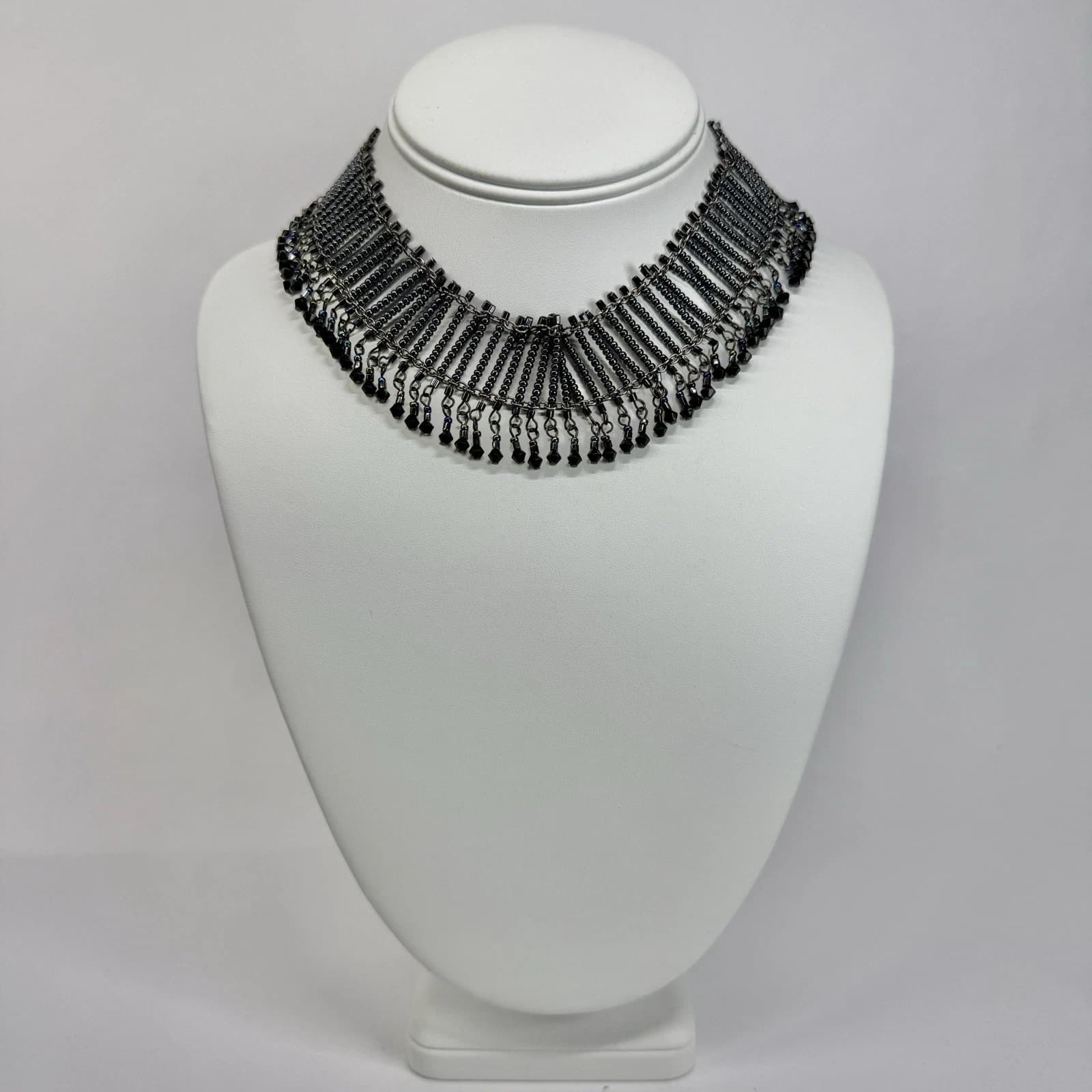 WORTHINGTON Seed Beads Fringe Collar Bib Vintage Necklace Jewelry N502