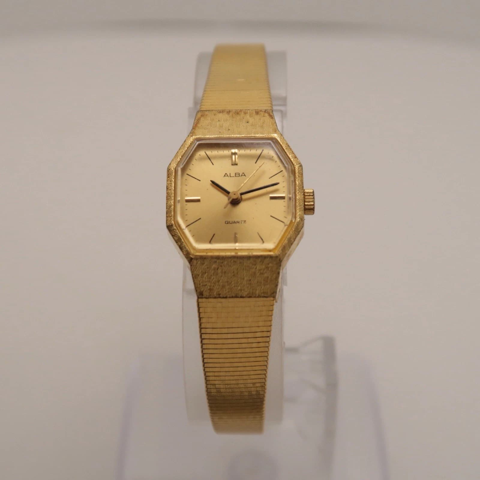 SEIKO ALBA Y481-6800 Gold Tone Analog Quartz Women Vintage Watch W309 *WORKING
