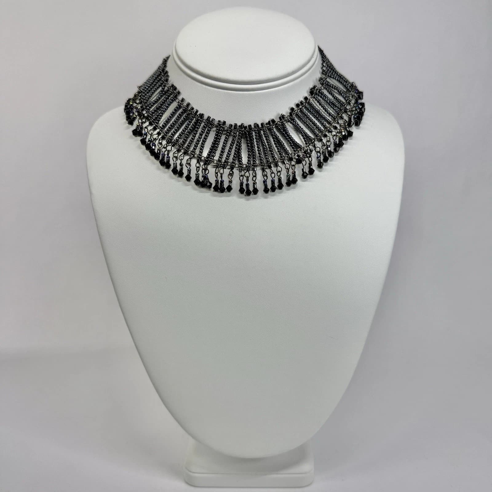 WORTHINGTON Seed Beads Fringe Collar Bib Vintage Necklace Jewelry N501