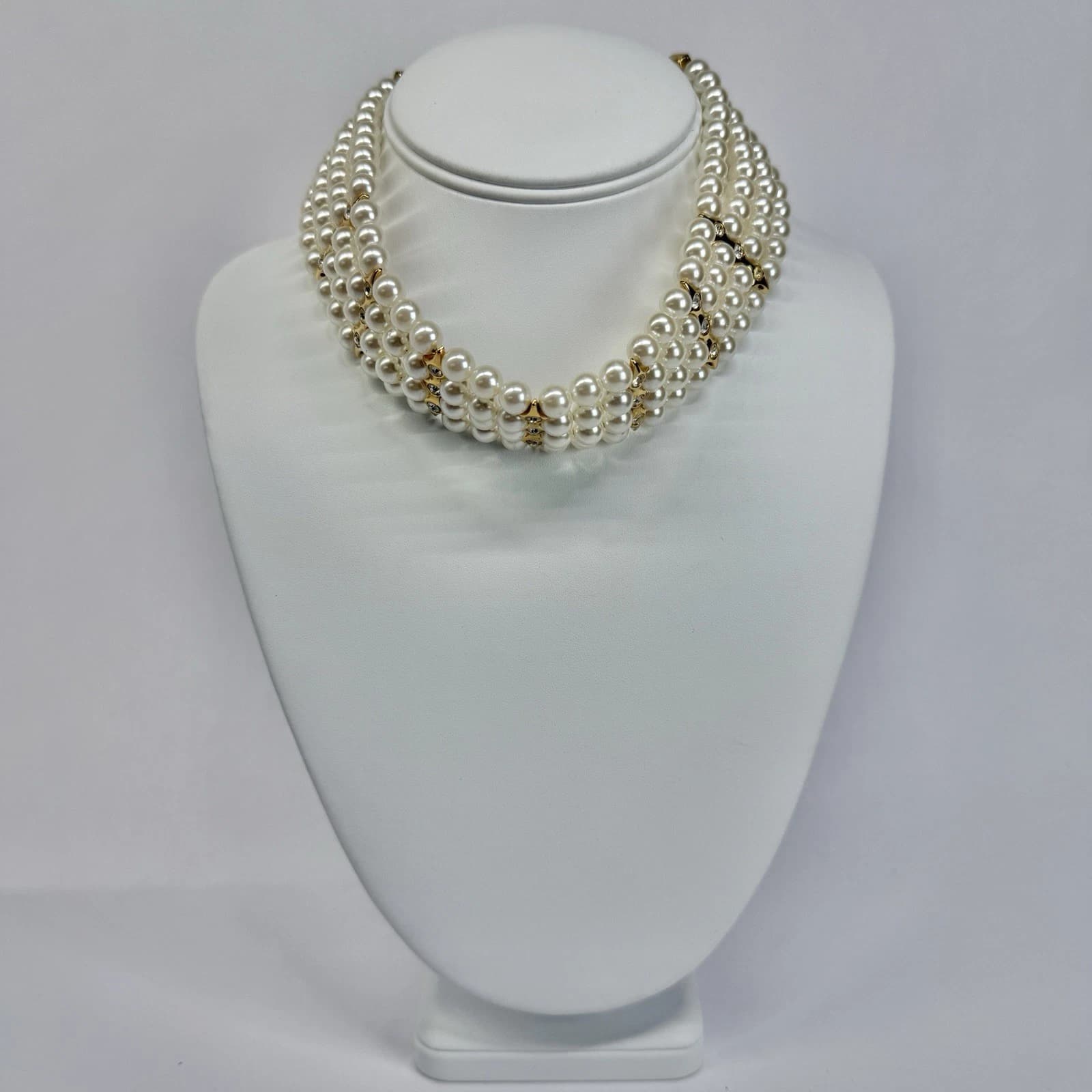 NAPIER Faux Pearl 4-Strand Faux Pearl Gold Tone Vintage Necklace Jewelry N482