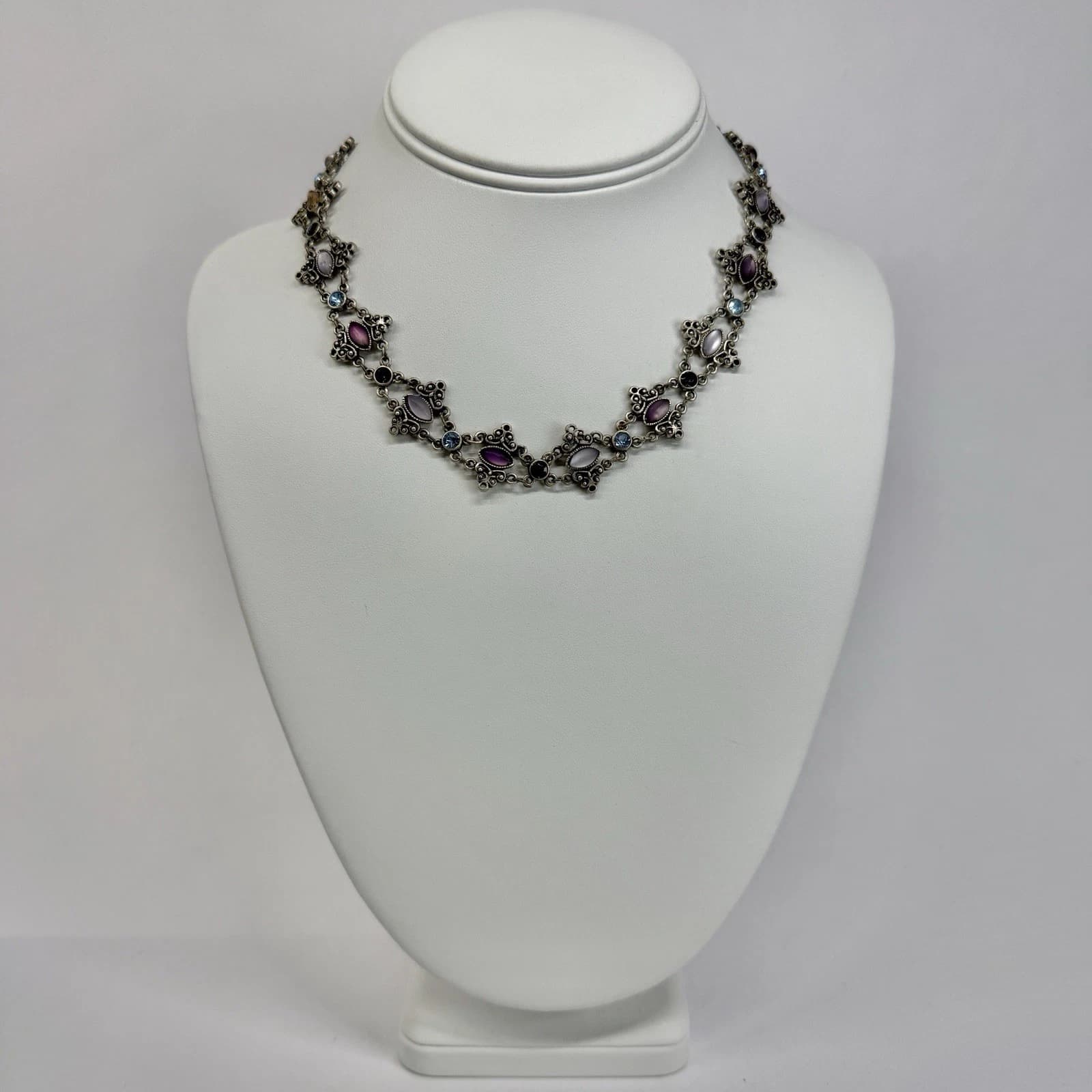 WORTHINGTON Victorian Marquise Filigree Vintage Necklace Jewelry N503