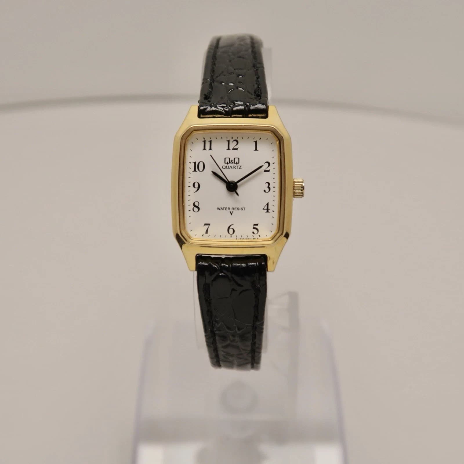 Q&Q by CITIZEN Gold Tone Women Analog Quartz Vintage Watch W150 *WORKING
